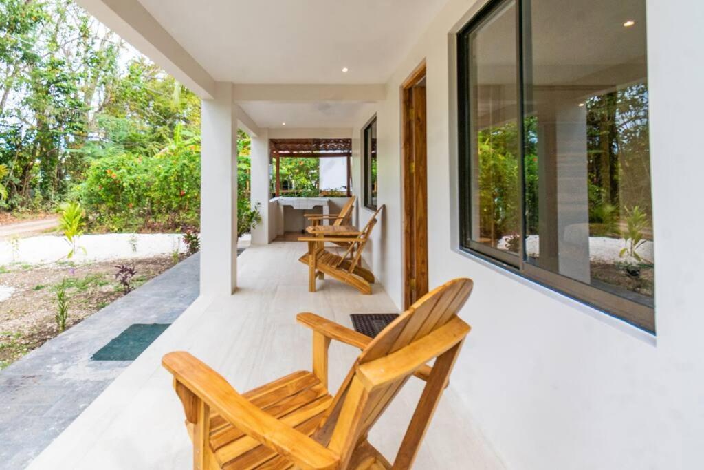 Surfside Apartments - Mal Pais Malpais Eksteriør bilde
